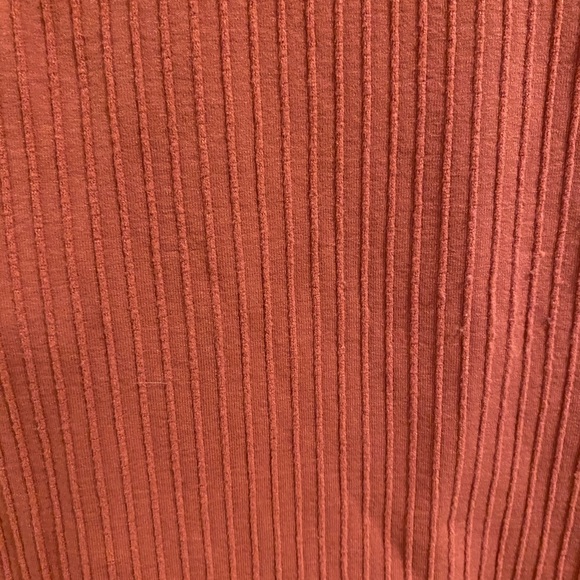 Cropped mock neck - Picture 2 of 5